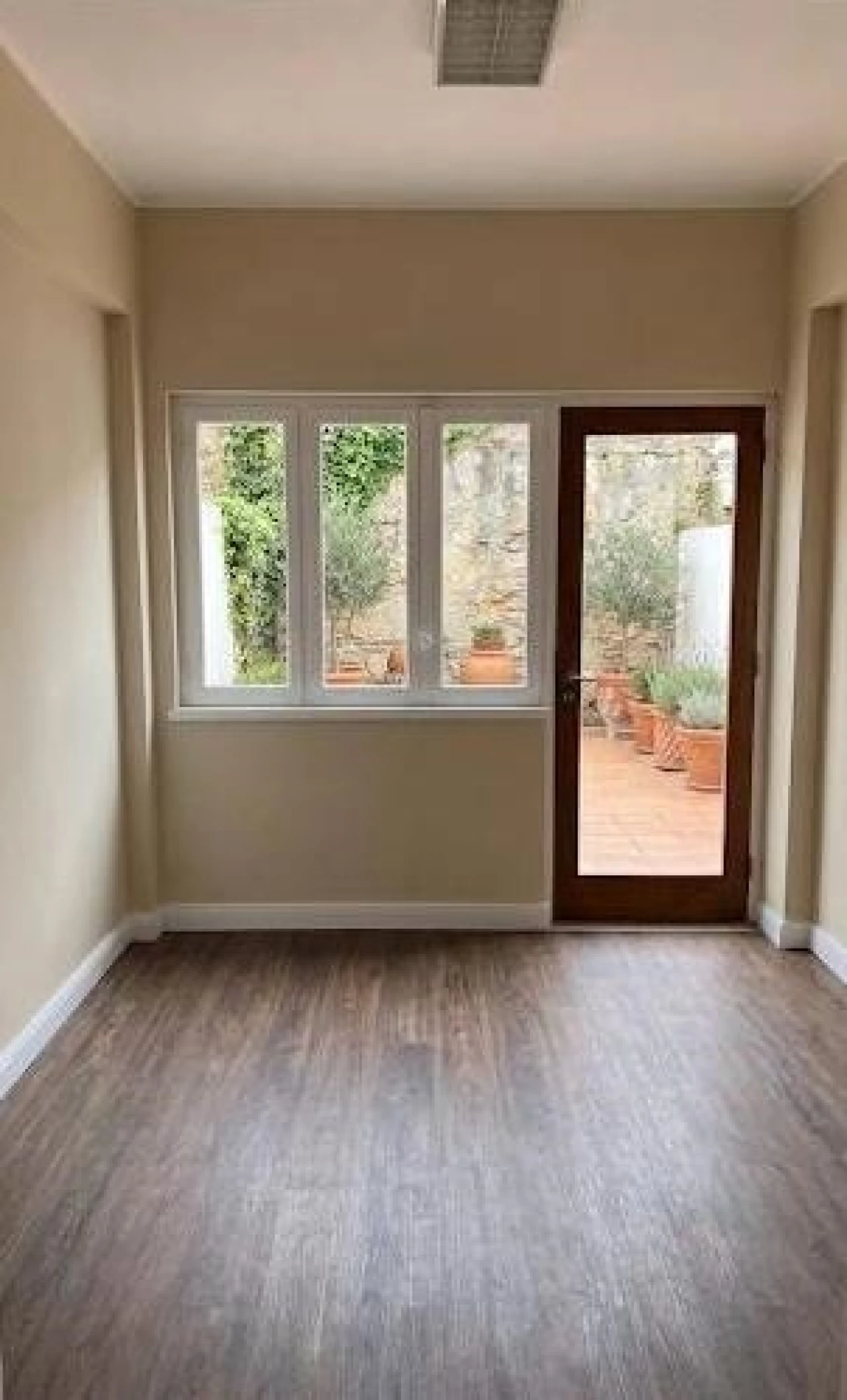 Apartamento T2 para Venda em Almada, Cova da Piedade, Pragal e Cacilhas Foto 1