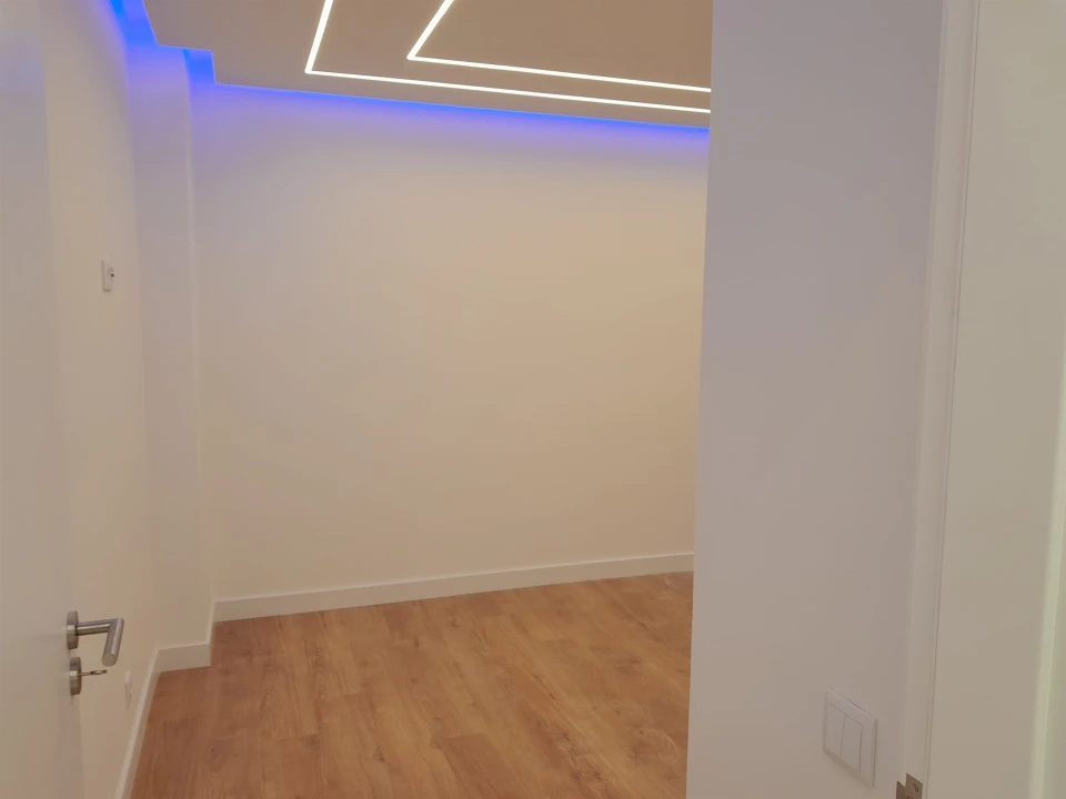 Apartamento T3 para Venda em Quarteira Foto 7