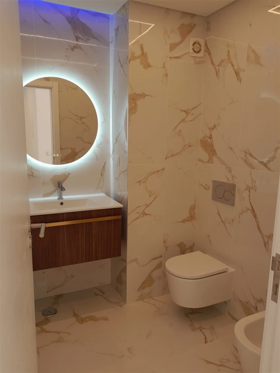 Apartamento T3 para Venda em Quarteira Foto 16