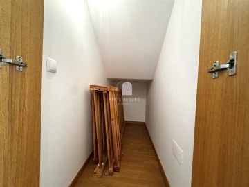 Apartamento T3 para Arrendamento em Gulpilhares e Valadares