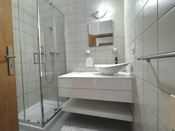 Apartamento T3 para Arrendamento em Gulpilhares e Valadares
