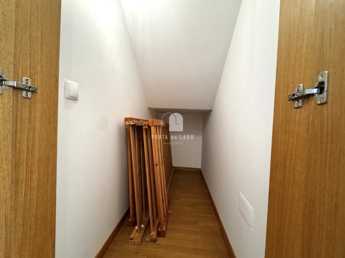 Apartamento T3 para Arrendamento em Gulpilhares e Valadares Foto 6