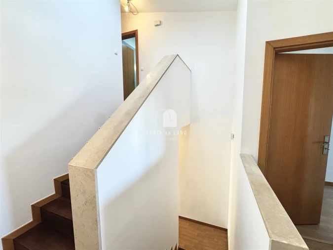 Apartamento T3 para Arrendamento em Gulpilhares e Valadares Foto 15