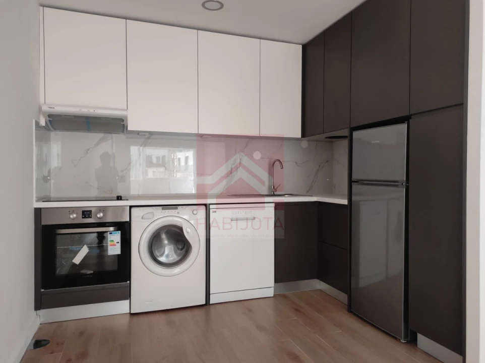 Apartamento T1 para Venda em Cedofeita, Santo Ildefonso, Sé, Miragaia, São Nicolau e Vitória Foto 5