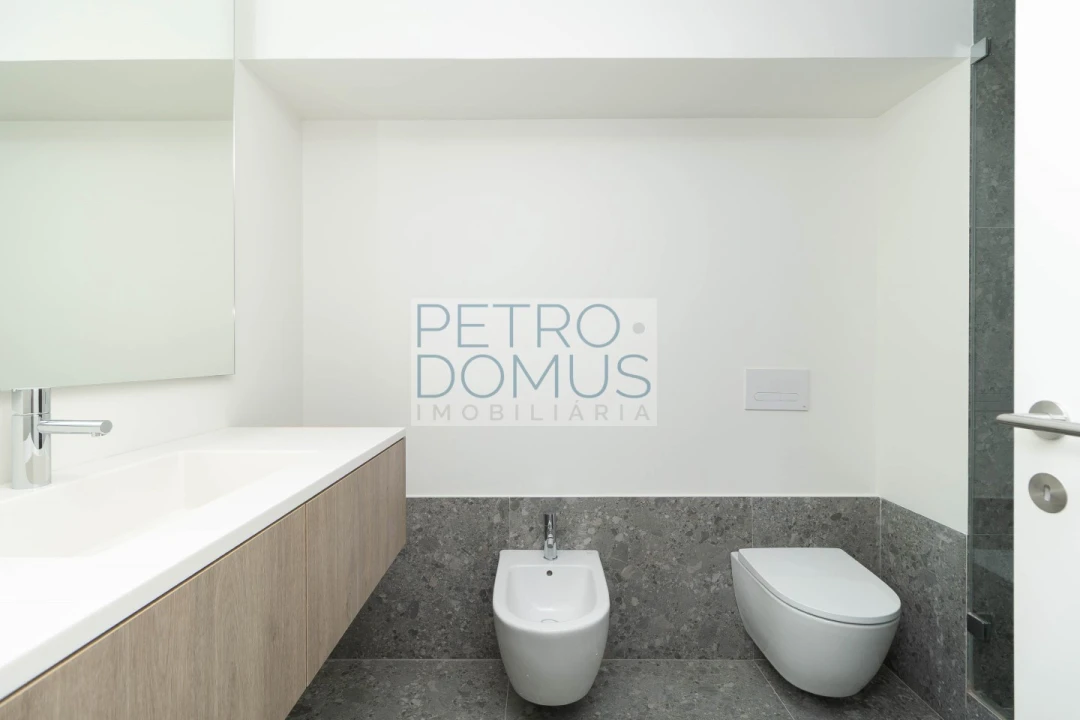 Apartamento T1 para Venda em Avenidas Novas Foto 10