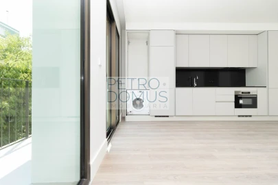 Apartamento T1 para Venda em Avenidas Novas
