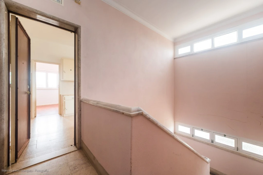 Apartamento T1 para Arrendamento em Lumiar Foto 3
