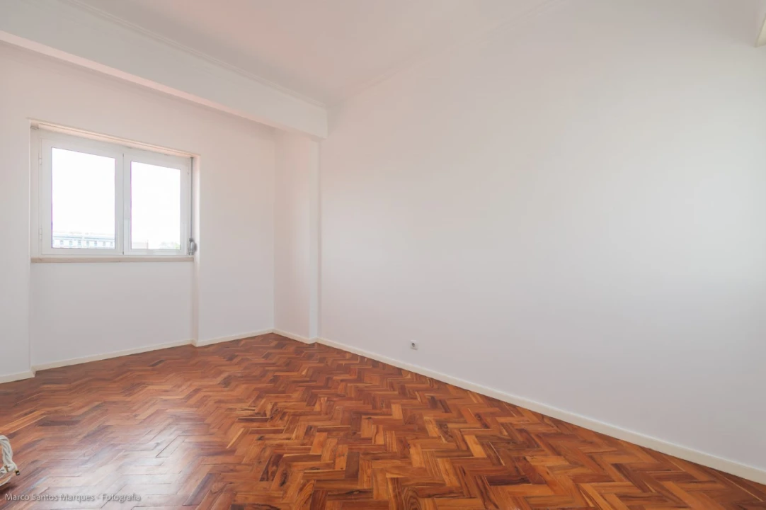 Apartamento T1 para Arrendamento em Lumiar Foto 12