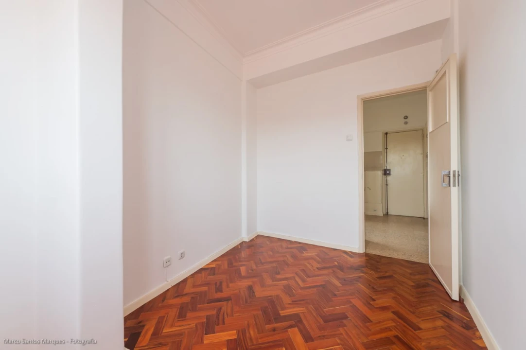 Apartamento T1 para Arrendamento em Lumiar Foto 21