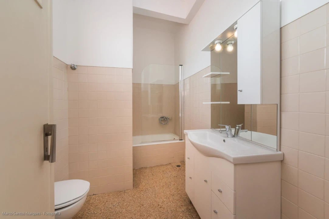 Apartamento T1 para Arrendamento em Lumiar Foto 24