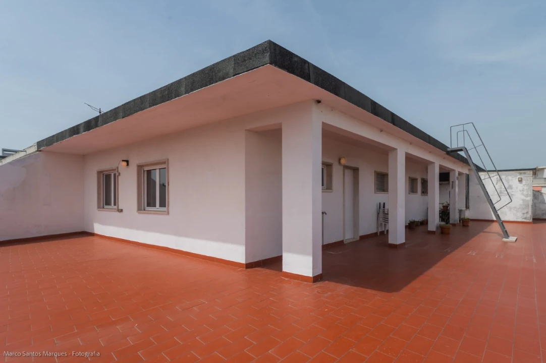 Apartamento T1 para Arrendamento em Lumiar Foto 30