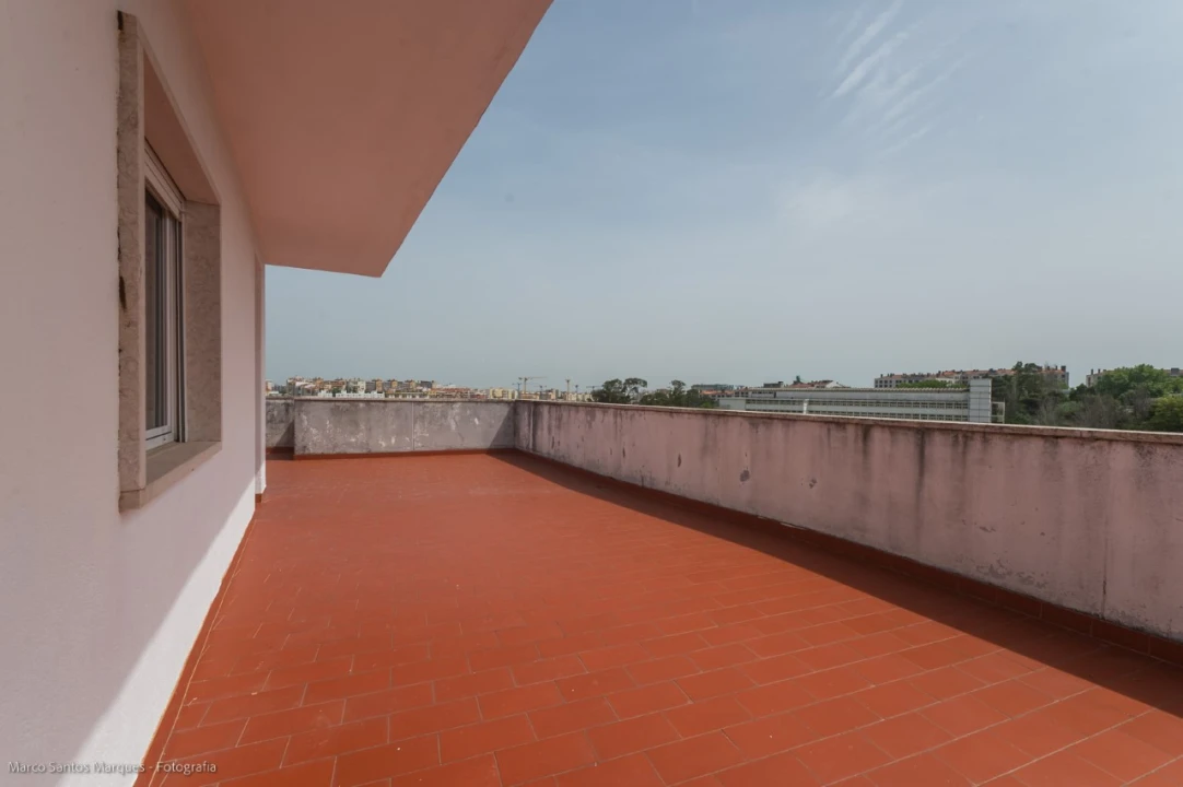 Apartamento T1 para Arrendamento em Lumiar Foto 33