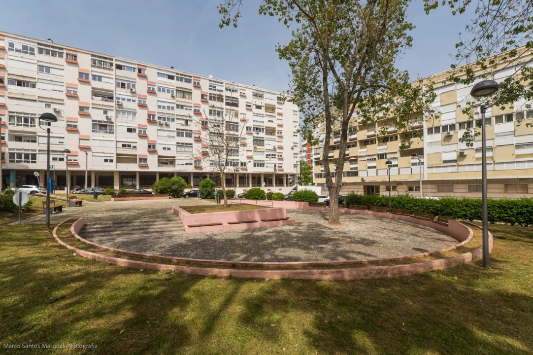 Apartamento T1 para Arrendamento em Lumiar Foto 43