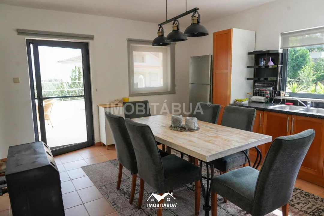 Moradia T2 para Venda em Seixo da Beira Foto 3