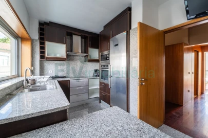 Apartamento T2 para Venda em Caldas de Vizela (São Miguel e São João)