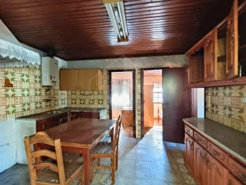 Moradia T3 para Venda em Barroselas e Carvoeiro