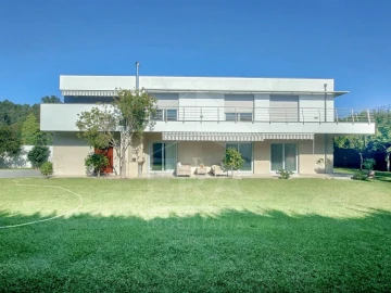 Moradia T3 para Venda em Vila Nova de Anha