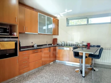 Moradia T3 para Venda em Vila Nova de Anha