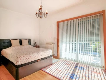 Moradia T3 para Venda em Vila Nova de Anha