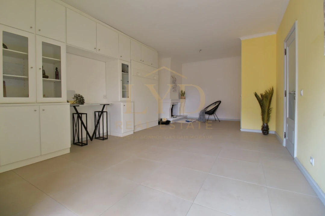 Apartamento T2 para Venda em São João da Madeira Foto 6