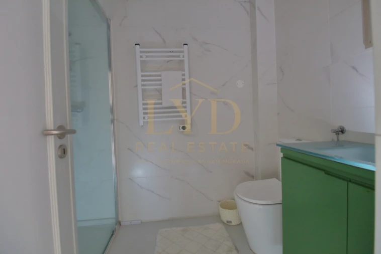 Apartamento T2 para Venda em São João da Madeira Foto 8