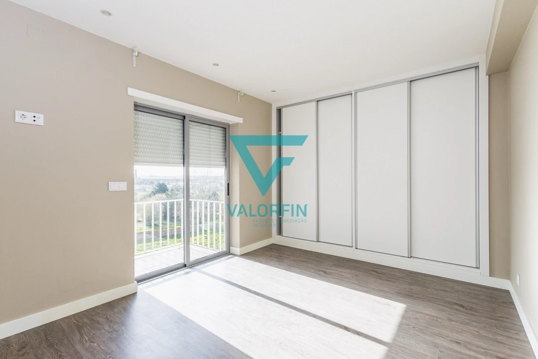 Apartamento T3 para Venda em Marinha Grande Foto 18