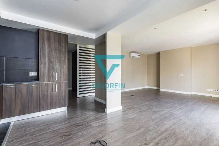 Apartamento T3 para Venda em Marinha Grande Foto 2