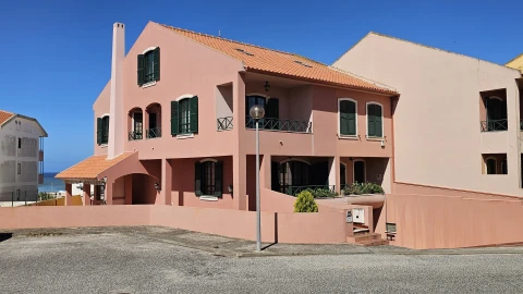 Moradia T3 para Venda em Atouguia da Baleia