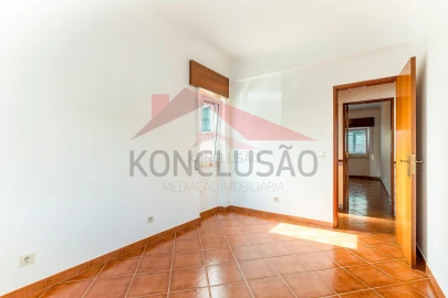 Apartamento T2 para Venda em Póvoa de Santa Iria e Forte da Casa