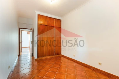 Apartamento T2 para Venda em Póvoa de Santa Iria e Forte da Casa