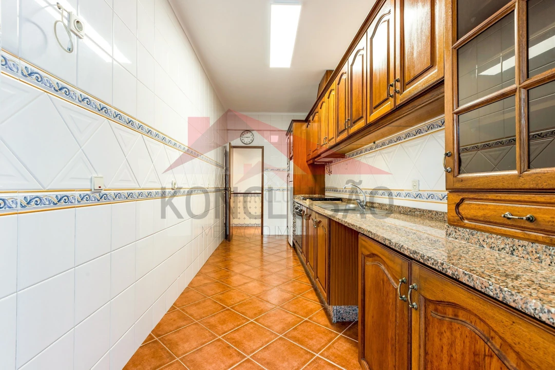 Apartamento T2 para Venda em Póvoa de Santa Iria e Forte da Casa Foto 2