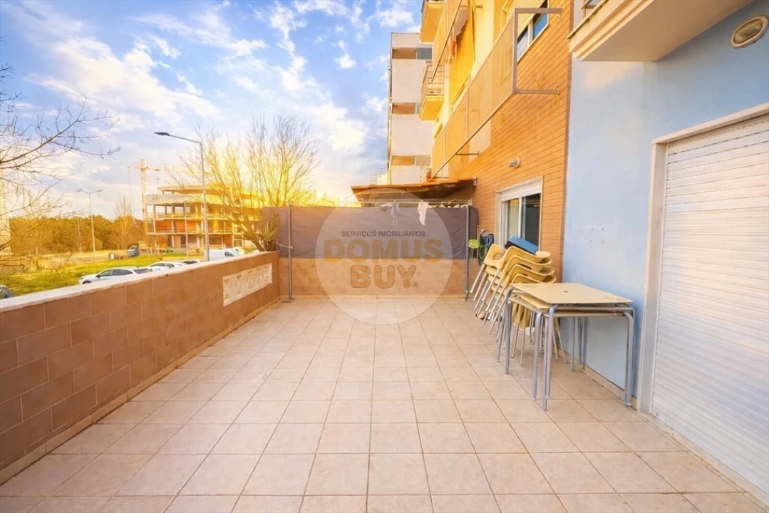 Apartamento T2 para Venda em Seixal, Arrentela e Aldeia de Paio Pires Foto 3