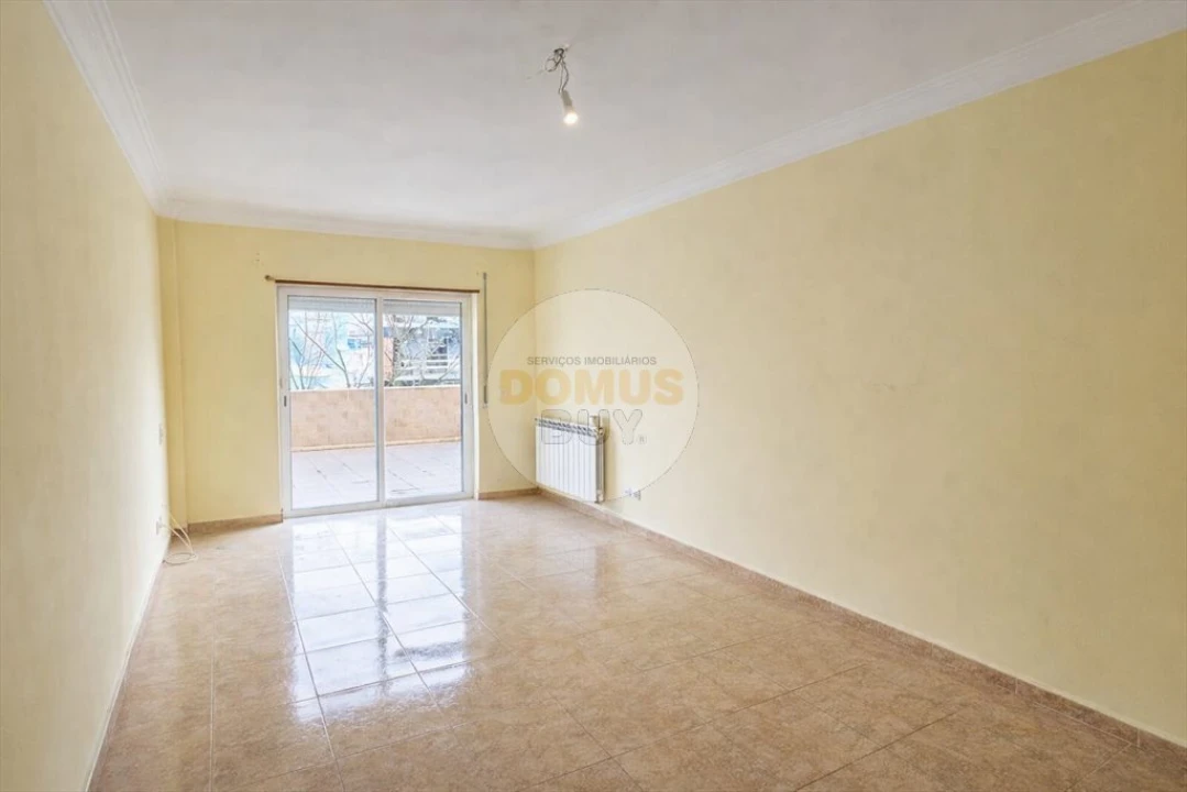 Apartamento T2 para Venda em Seixal, Arrentela e Aldeia de Paio Pires Foto 1