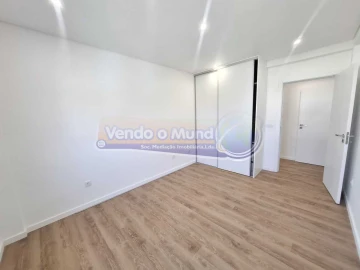 Apartamento T3 para Venda em Coruche, Fajarda e Erra
