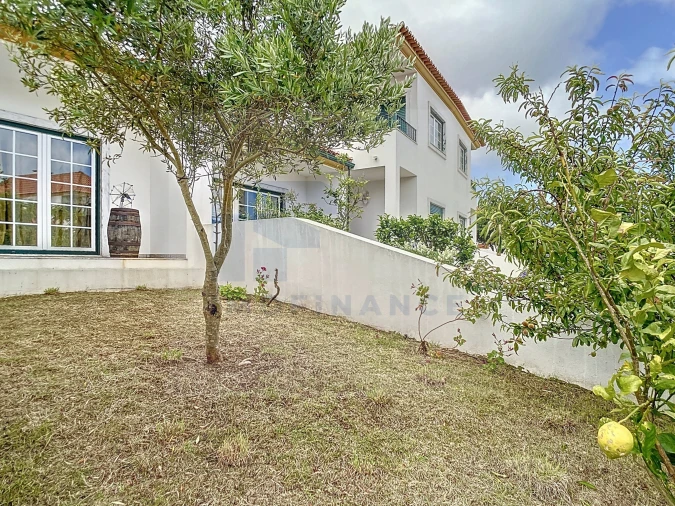 Moradia T3 para Venda em Atouguia da Baleia Foto 3
