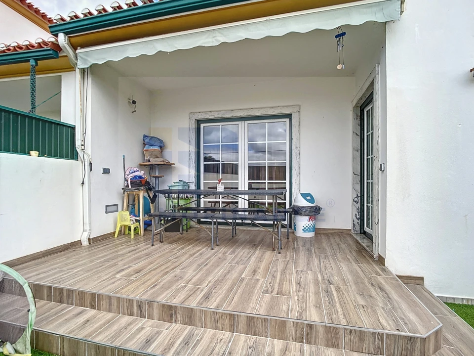 Moradia T3 para Venda em Atouguia da Baleia Foto 6