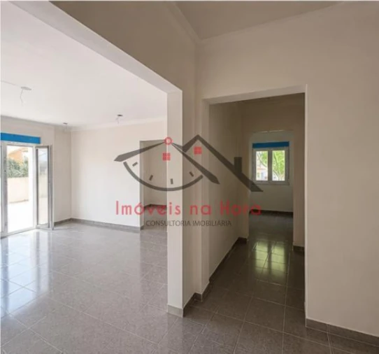 Apartamento T3 para Venda em União das Freguesias de Setúbal Foto 3