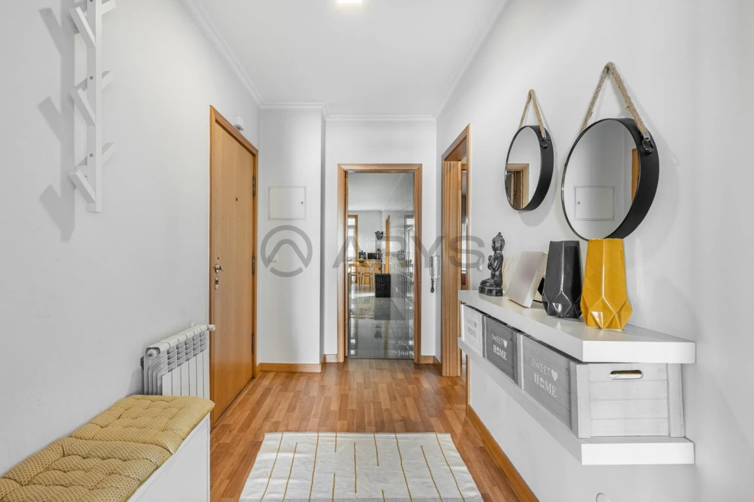 Apartamento T2 para Venda em Urgezes Foto 14