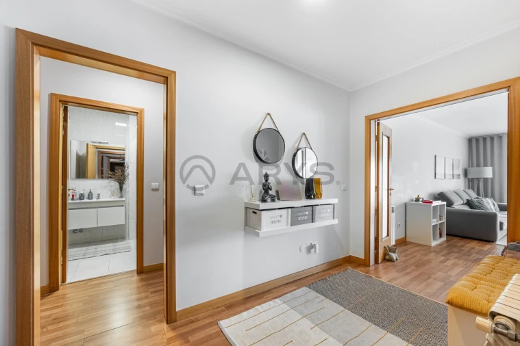 Apartamento T2 para Venda em Urgezes Foto 6