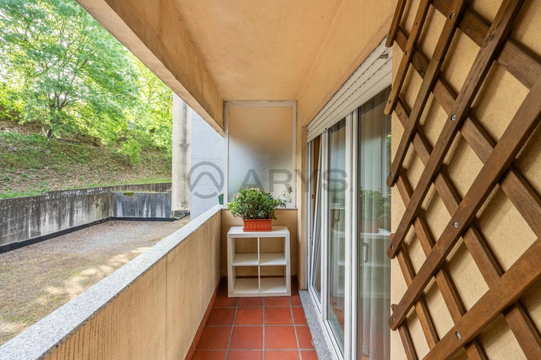 Apartamento T2 para Venda em Urgezes Foto 16