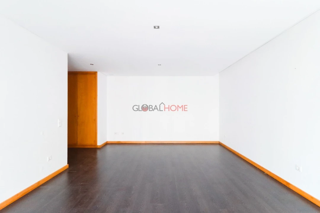 Apartamento T3 para Venda em Foz do Sousa e Covelo Foto 14