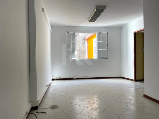 Escritório para Arrendamento em Funchal (Se) Foto 2