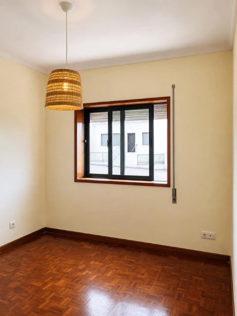 Apartamento T2 para Arrendamento em Glória e Vera Cruz