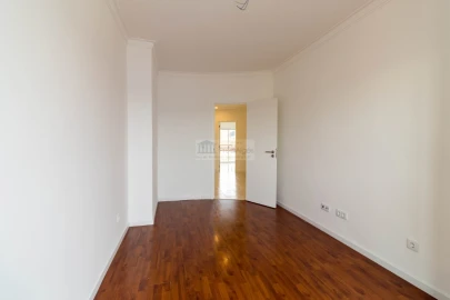 Apartamento T2 para Arrendamento em Algés, Linda-A-Velha e Cruz Quebrada-Dafundo