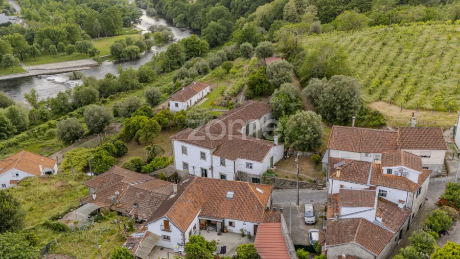 Quinta T16 para Venda em Paço