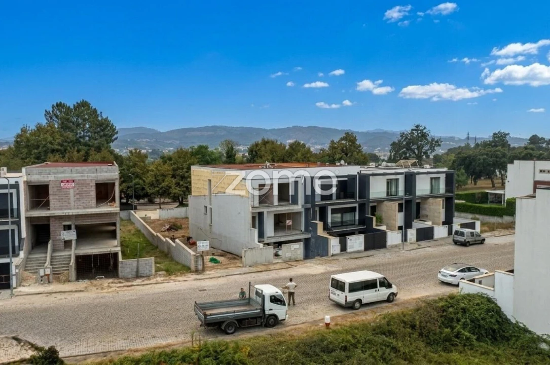 Moradia T4 para Venda em Merelim (São Paio), Panoias e Parada de Tibães Foto 28