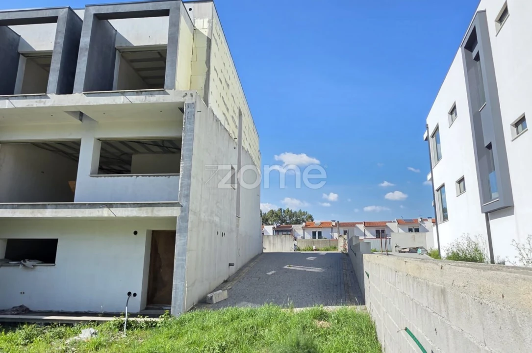 Moradia T4 para Venda em Merelim (São Paio), Panoias e Parada de Tibães Foto 1