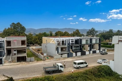 Moradia T4 para Venda em Merelim (São Paio), Panoias e Parada de Tibães