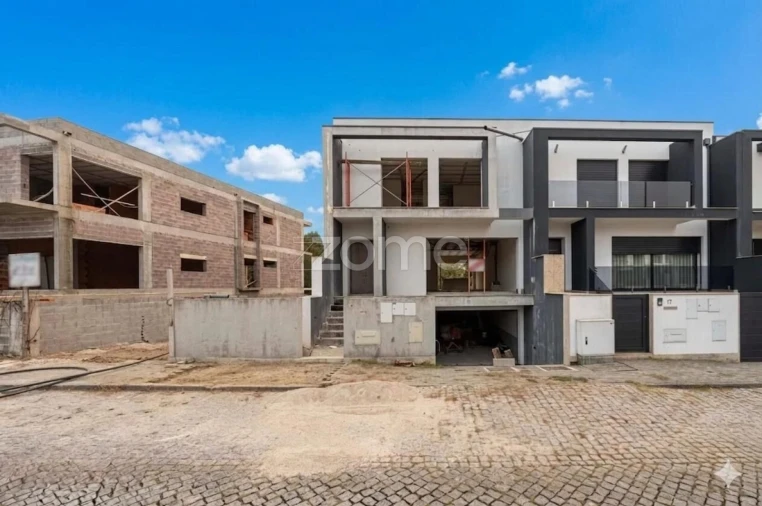 Moradia T4 para Venda em Merelim (São Paio), Panoias e Parada de Tibães Foto 2