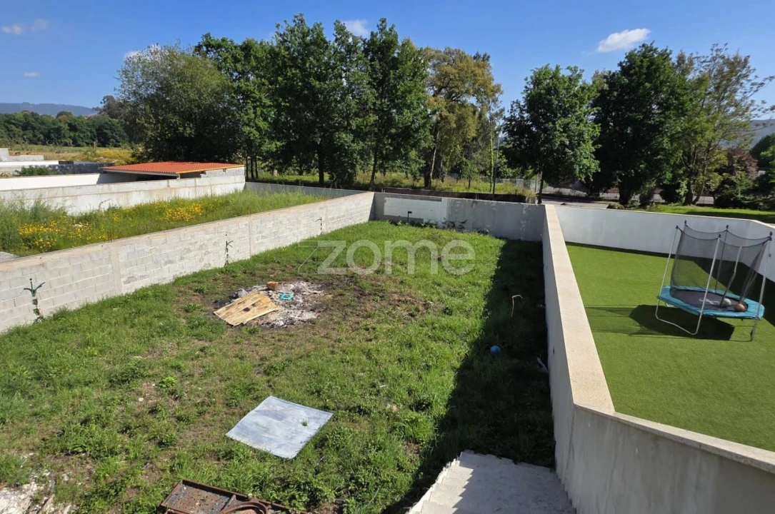 Moradia T4 para Venda em Merelim (São Paio), Panoias e Parada de Tibães Foto 15